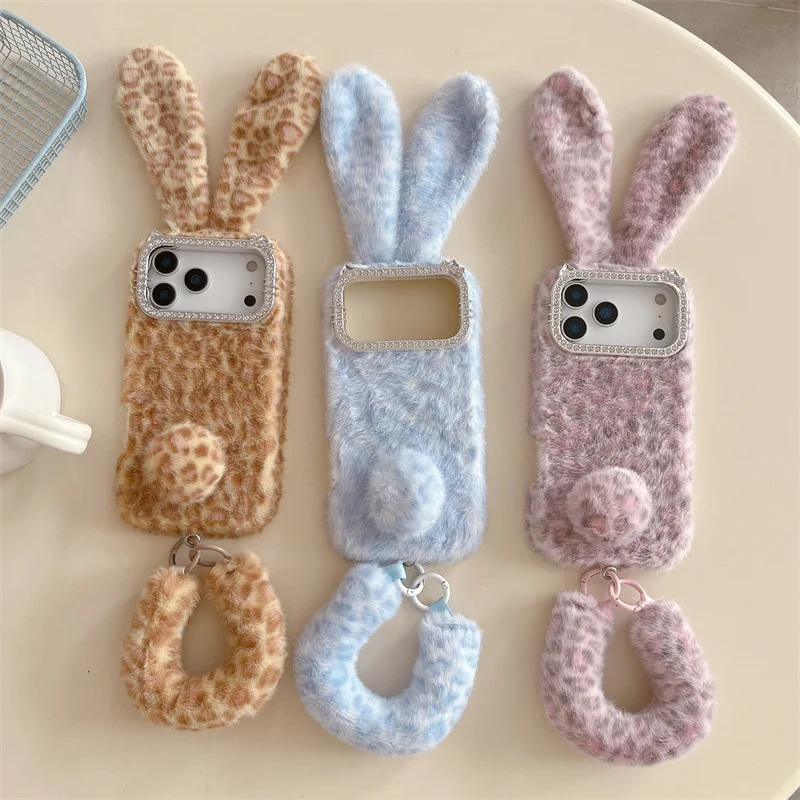 Apple Iphone 15 - Coque en peluche douce avec motif